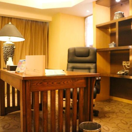 Holiday Inn Binhai Tientsin Dış mekan fotoğraf