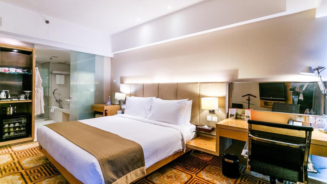 Holiday Inn Binhai Tientsin Oda fotoğraf