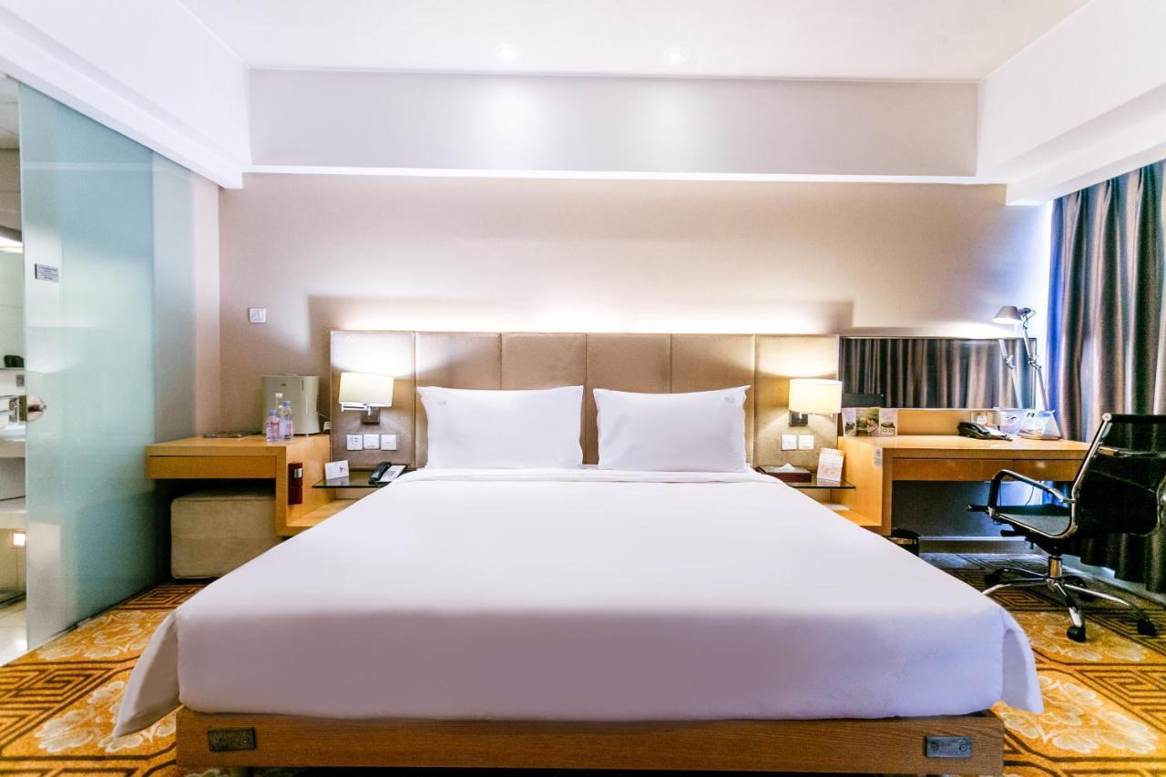 Holiday Inn Binhai Tientsin Dış mekan fotoğraf