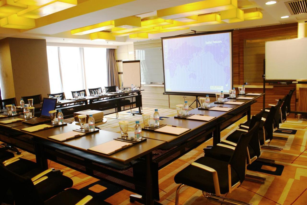Holiday Inn Binhai Tientsin Dış mekan fotoğraf